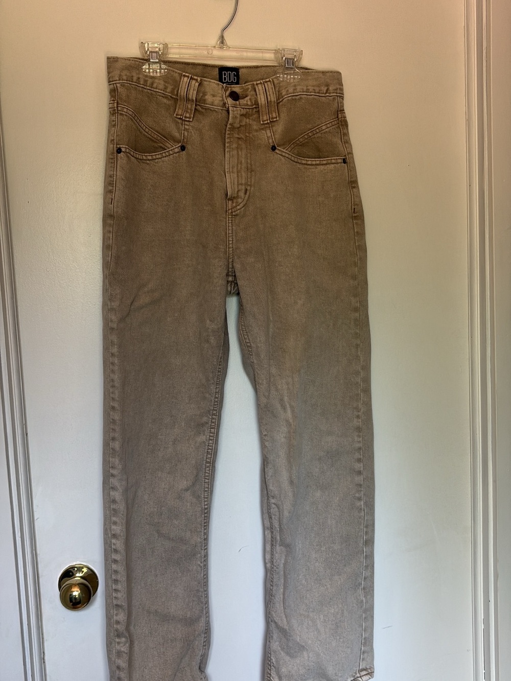 BDG High-Rise Straight Jeans in Taupe Wash